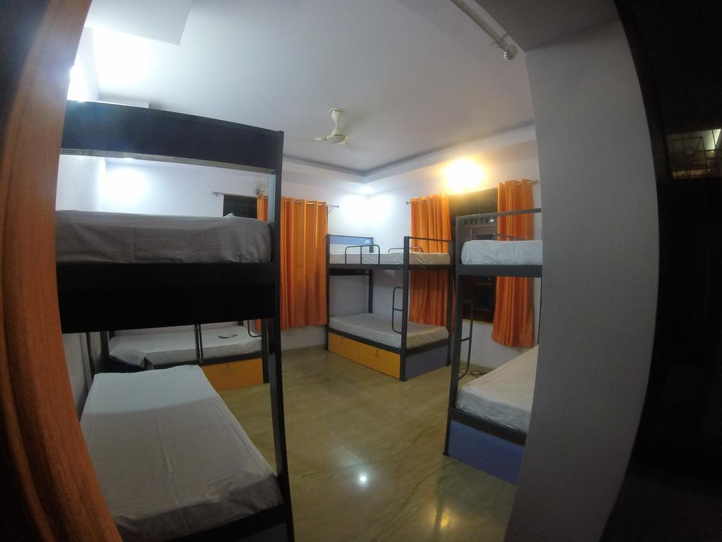 Backpacker Panda Lake Fateh Sagar Udaipur Room photo